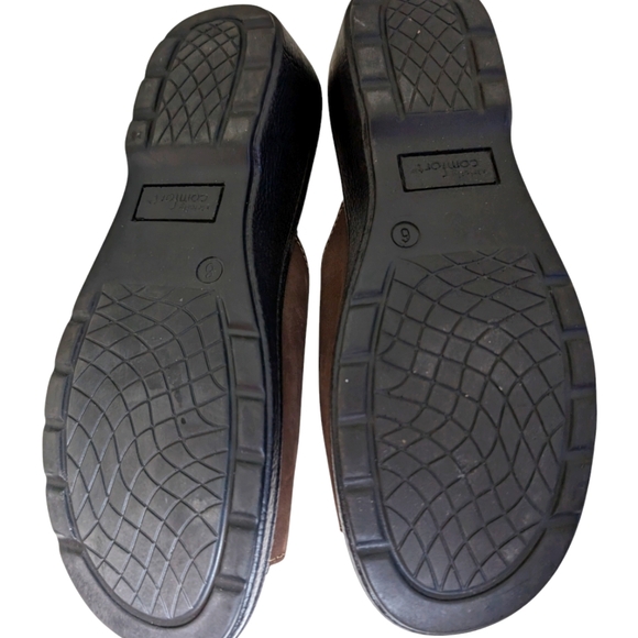 2/$30...Size 6 Strictly Comfort Sandals - Picture 3 of 4